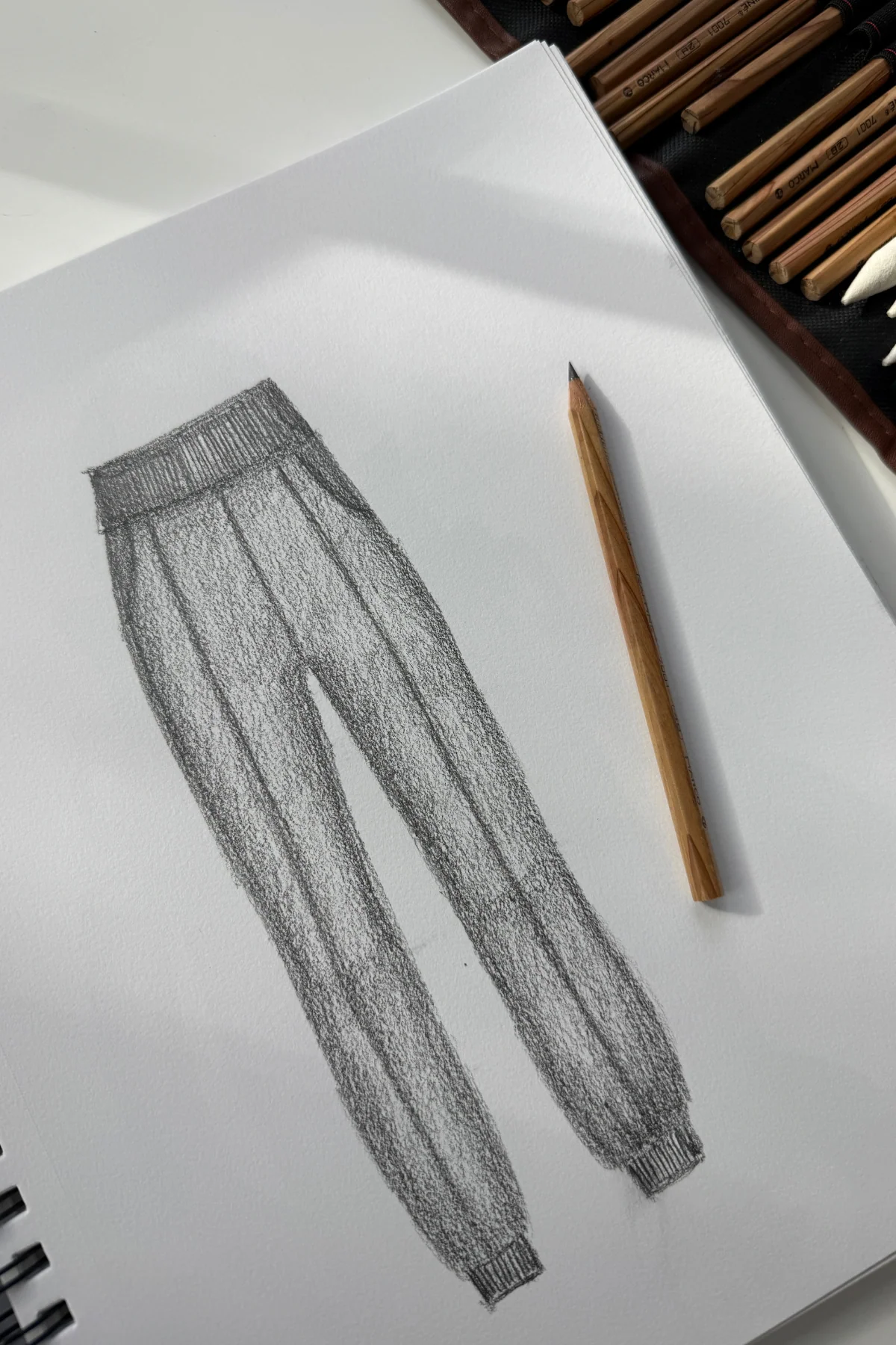 9729-ooey-gooey-jogger-charcoal-heather-1.webp