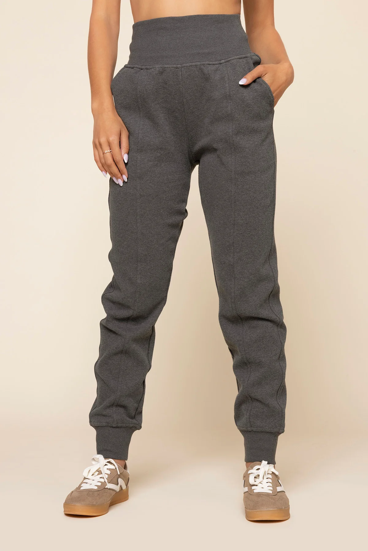 9729-ooey-gooey-jogger-charcoal-heather-1.webp