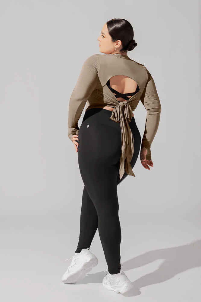 9767-bow-back-reversible-long-sleeve-top-shiitake-1.webp