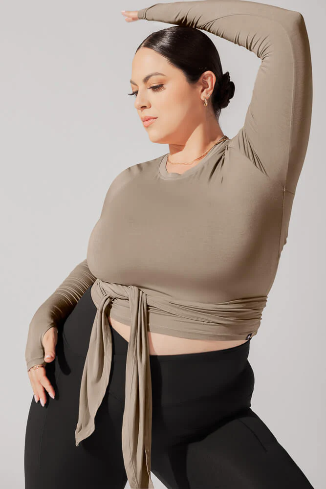 9767-bow-back-reversible-long-sleeve-top-shiitake-1.webp